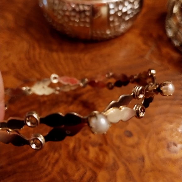 SALE:Bohemian pre-owned Assorted Bracelet Collection (Set of 5) - Picture 10 of 11